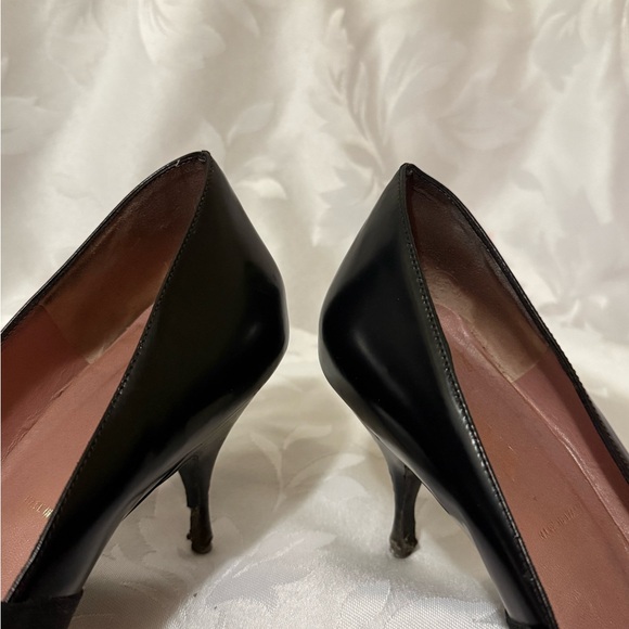 Y2K Prada Red & Black Low Heel with Black Elastic Strap - Picture 6 of 10